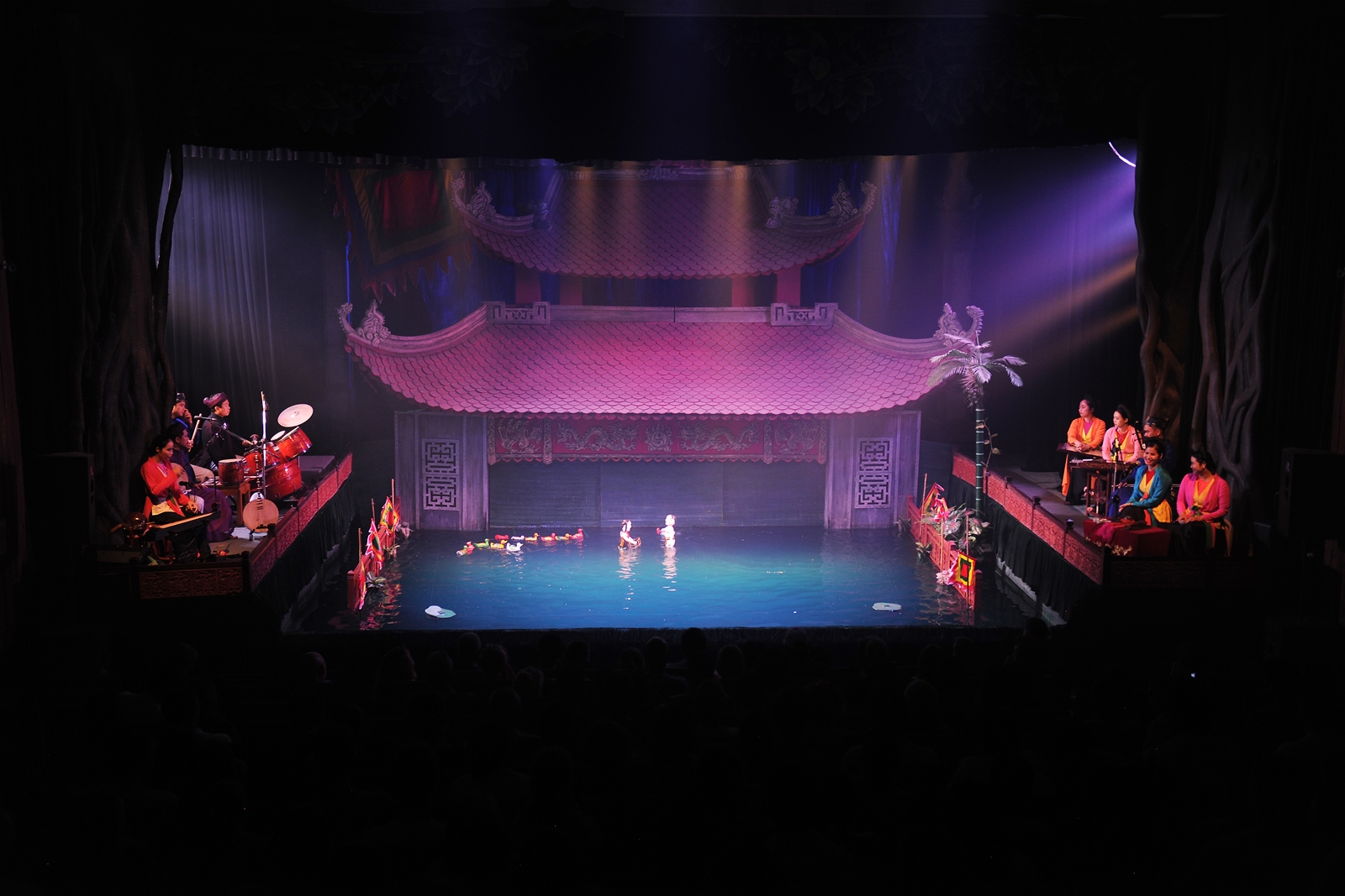 Nhà hát Múa rối Thăng Long mở cửa đón khách quốc tế trở lại.