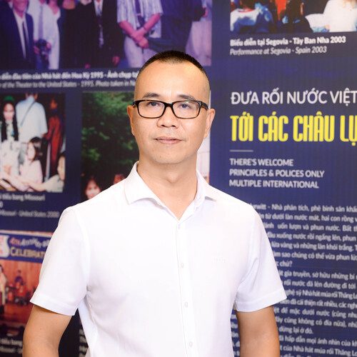 Phó trưởng phòng: NSƯT Nguyễn Quốc Vũ